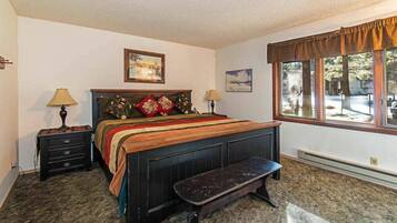 Condo, Multiple Beds, Fireplace, Mountain View (Winterset #02) | 2 bedrooms, individually decorated, individually furnished, free WiFi