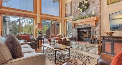 Wulf's Lodge at Olympic Valley Unwind in Hot Tub!