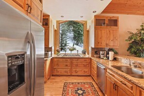 Townhome, Multiple Beds, Hot Tub, Mountain View (Wulf's Lodge at Olympic Valley) | Private kitchen - Wulf's Lodge at Olympic Valley Unwind in Hot Tub! (Olympic Valley)