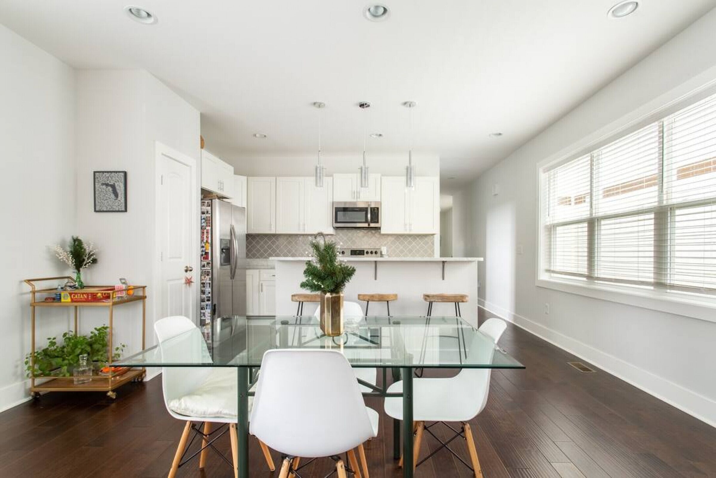 House, Multiple Beds | Private kitchen | Fridge, microwave, oven, stovetop