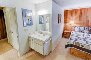 Condo, 1 King Bed with Sofa bed, Fireplace, Mountain View (Sherwin Villas #63)