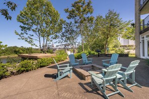 Terrace/patio - Riverfront Comfort (Nashville)