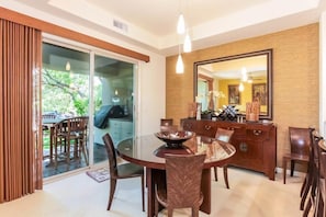 Townhome, Multiple Beds, Patio, Golf View (Mauna Lani Fairways #403) | Dining