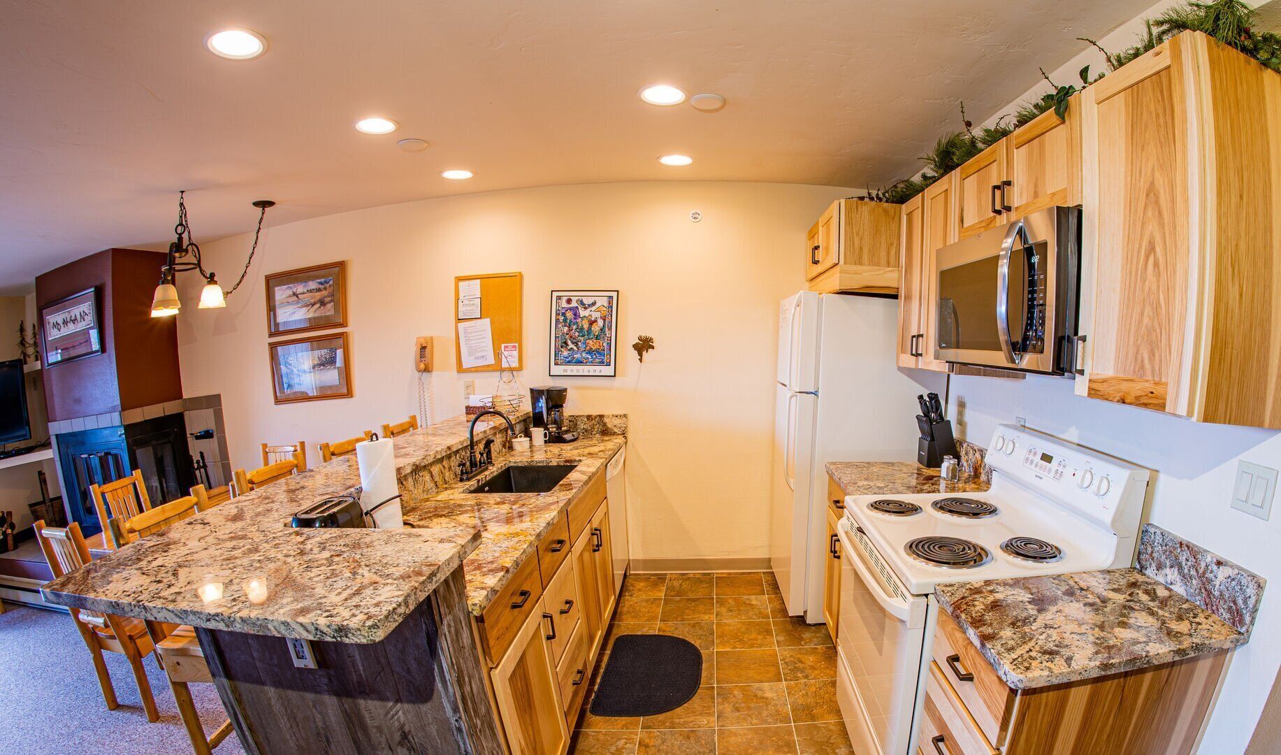 Refrigerador, microondas, horno, placa de cocina