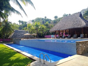 Piscine extérieure