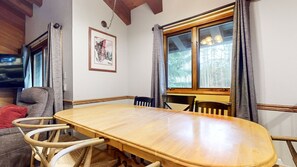 2 habitaciones, decoración personalizada y muebles diferentes