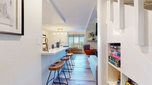 Condo, Multiple Beds, Fireplace, Mountain View (Sierra Megeve #31) | Living room