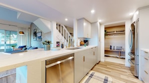 Condo, Multiple Beds, Fireplace, Mountain View (Sierra Megeve #31) | Private kitchen