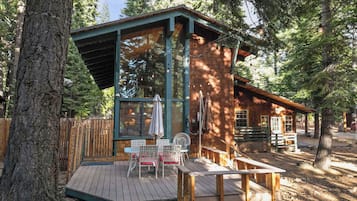 Tempat makan outdoor