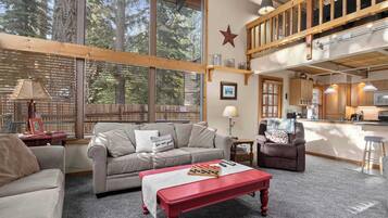 Maison, plusieurs lits, patio, vue montagne (Sundance) | Coin séjour