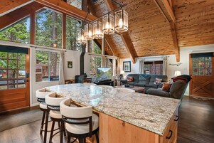 House, Multiple Beds, Patio, Mountain View (West Shore Haven) | Interior