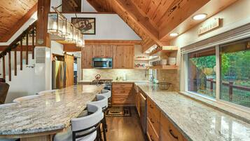 House, Multiple Beds, Patio, Mountain View (West Shore Haven) | Private kitchen | Fridge, microwave, oven, stovetop