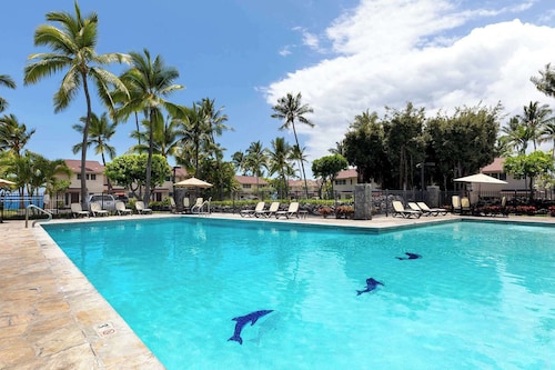 Surf & Racquet Club #24 New Beds, New You!