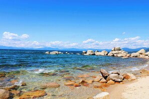 鄰近海灘