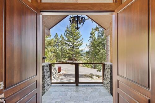 Casa Luxury, letti multipli, patio, vista montagna (Lakeview Mountain Chalet) | Vista dalla camera