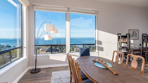 Casa, varias camas, balcón, vista al océano | 3 habitaciones, wifi gratis y ropa de cama 