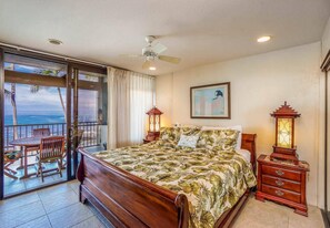 Condo, 1 cama King size, hidromasaje, vista al océano | 1 habitación y wifi gratis 