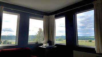 Memory foam beds, individually decorated, individually furnished, desk