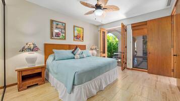 Vila, Beberapa Tempat Tidur, patio, pemandangan lapangan golf (Shores 19 - 3 Ensuite & Loft) | 2 kamar tidur dan didekorasi berbeda-beda