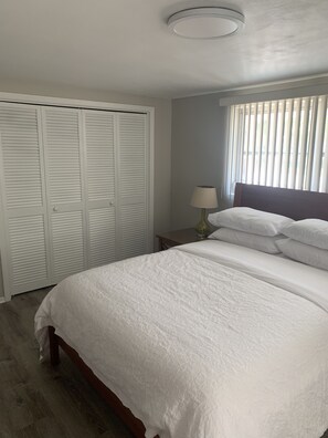 2 bedrooms, iron/ironing board, free WiFi, bed sheets