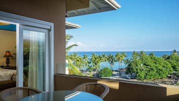 House, 1 King Bed, Hot Tub, Ocean View | Balcony