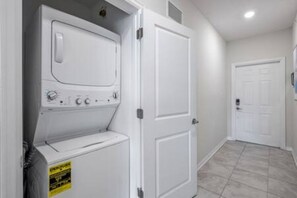 Interior - SL106 - Modern Condo - Resort Access included (Kissimmee)