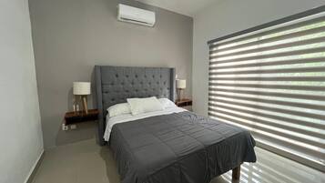 2 dormitorios, tabla de planchar con plancha, wifi gratis y ropa de cama