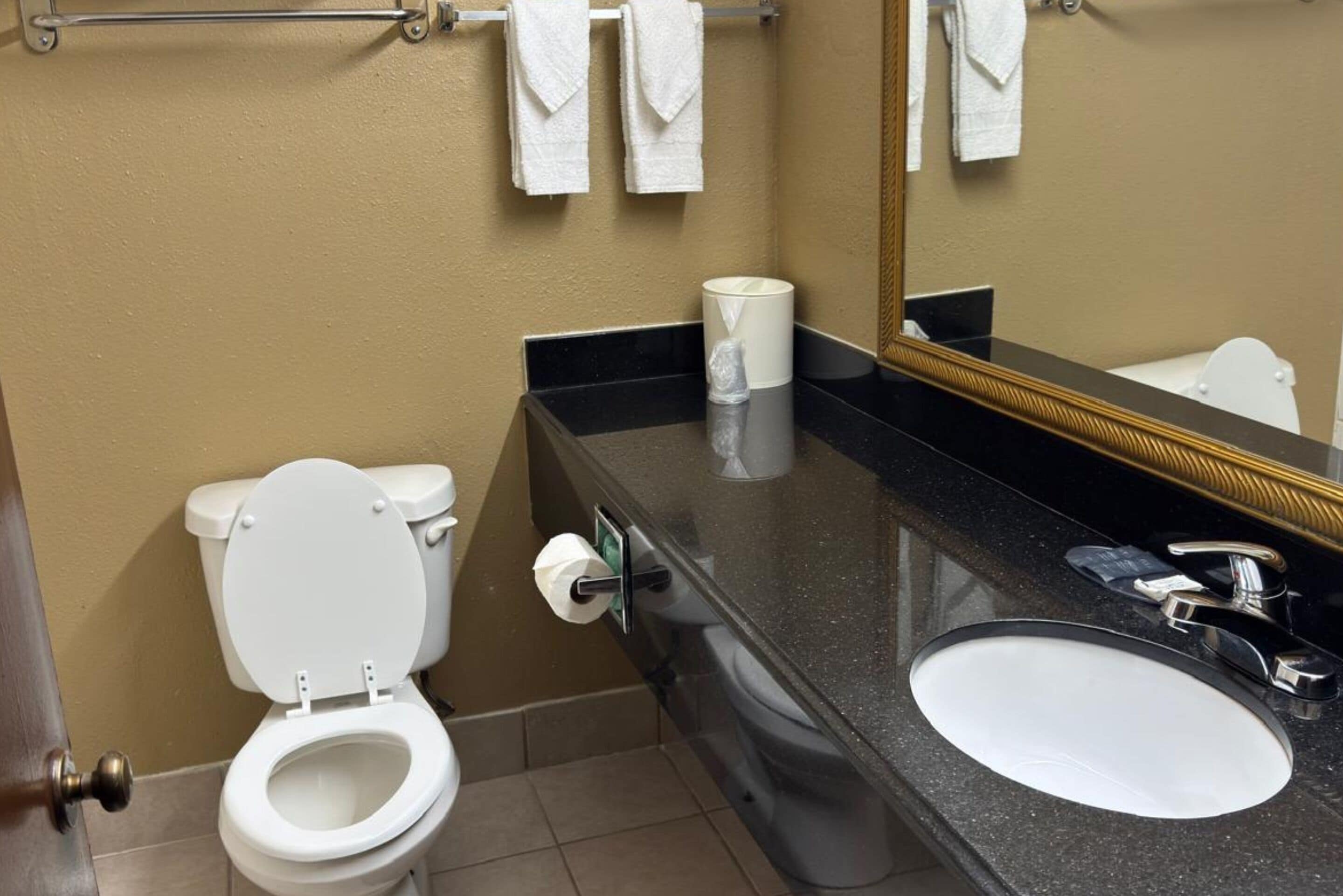 Coratel Inn & Suites by Jasper Santa Fe OKC — photo 15