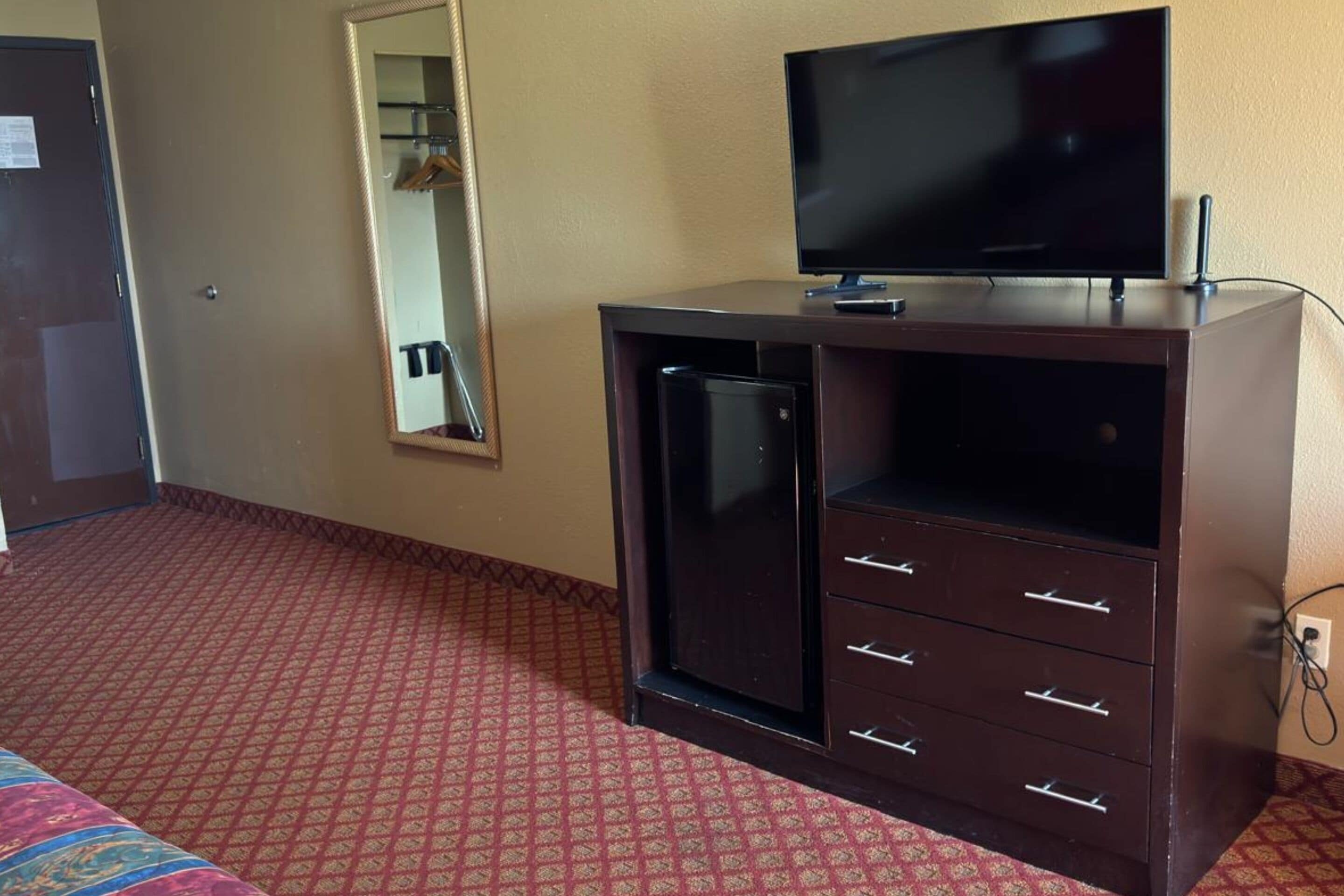 Coratel Inn & Suites by Jasper Santa Fe OKC — photo 9