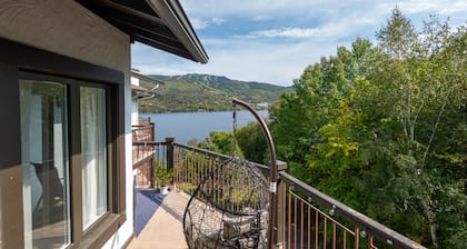 Lake and Mountain Views: 2 Bed 2 Bath