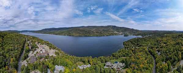 Aerial view - Lake and Mountain Views: 2 Bed 2 Bath (Mont-Tremblant)