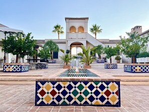 Outdoor pool - The most romantic hacienda in Andalucia (Saleres, Granada)