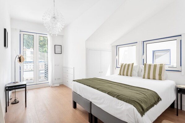 2 habitaciones, tabla de planchar con plancha, wifi y ropa de cama 