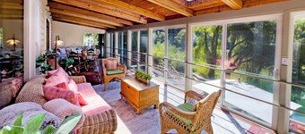 Jan - Mar 829 per night Historic Riverfront Estate 5/5.5, 2 Fireplaces + Hot Tub