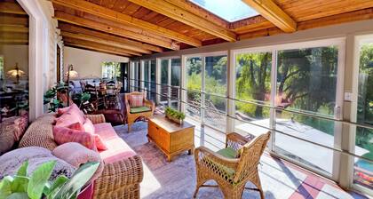 River Queen: Historic 5 Bed/5.5 Bath, Dock, Boats + New Hot Tub!