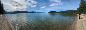 Sun-loungers, beach towels - Family‑Friendly Bungalow & Bunk House • Sleeps 10 • Steps from Priest Lake (Nordman)