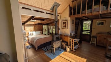 1 chambre, fer et planche à repasser, Wi-Fi, draps fournis