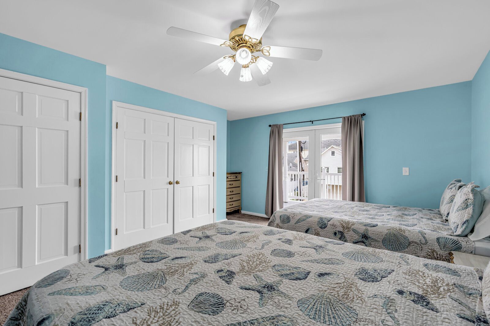 4 soverom, strykejern/-brett, wi-fi (inkludert) og sengetøy