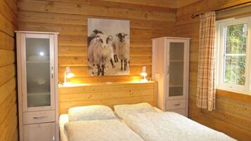 3 Schlafzimmer, Bügeleisen/Bügelbrett, Reisekinderbett, kostenloses WLAN