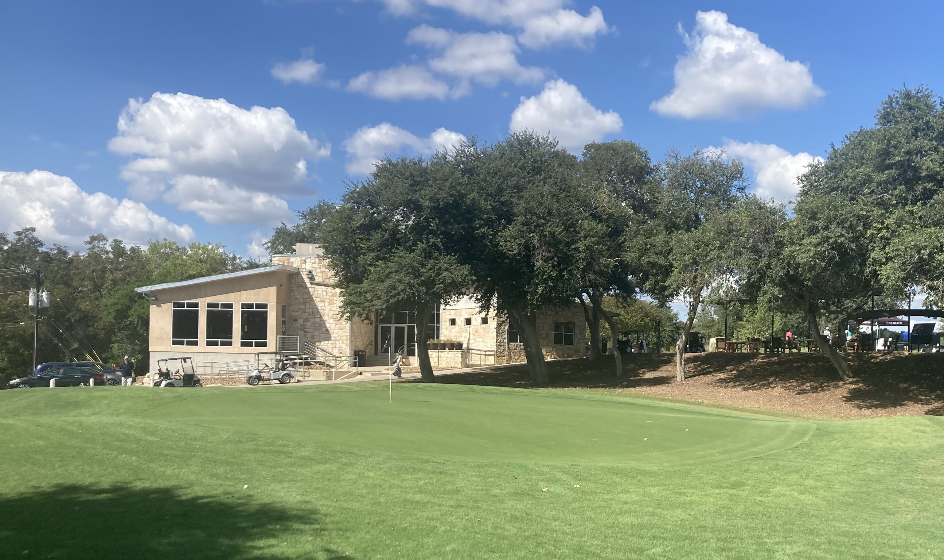 Landa Park Golf course is 4 blocks away