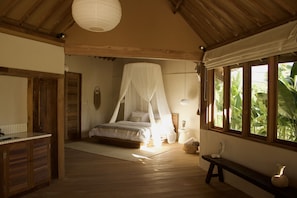 Apartment, 1 Bedroom | Egyptian cotton sheets, premium bedding, desk, blackout drapes