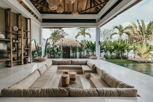 Luxury Villa | Ruang tamu