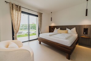 2 bedrooms, free WiFi, bed sheets - Holiday Home "Lagolino Boutiquehouse " with Pool, Garden & Wi-Fi (Pacengo/Lazise)