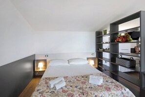 1 camera, ferro/asse da stiro, Wi-Fi gratuito, lenzuola