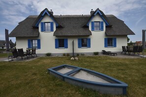 Property grounds - 6-room vacation home (10 pers.) Luv & Lee - Holiday homes Luv and Lee OVS 106 with (Zierow)