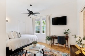 1 多间卧室、熨斗/熨衣板、WiFi、床单