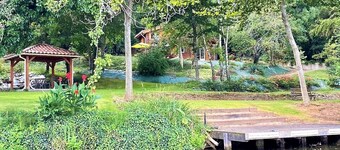 Fishing cottage on the banks of the Lot