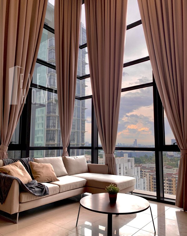 Deluxe Duplex | Living room