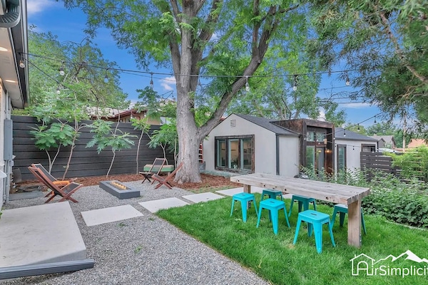 During your stay, enjoy the fully furnished outdoor patio area with bistro lighting and large gas firepit.