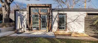 Sunny Carriage House in Denver • Patio + Firepit